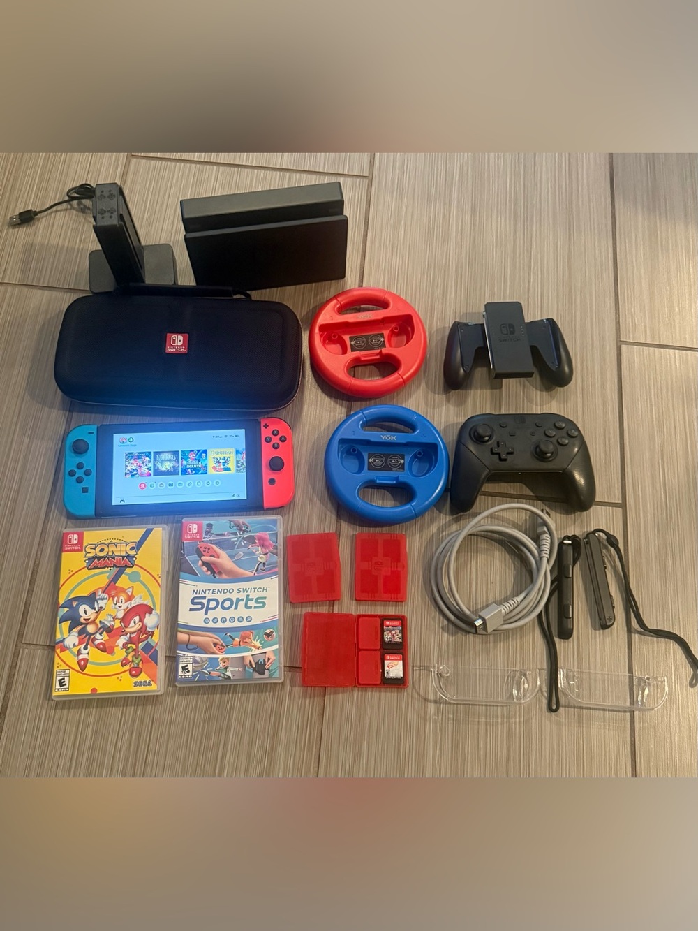 Nintendo Switch Console Bundle V1 HAC-001 Dock Pro Controller 4 Games 128GB Case